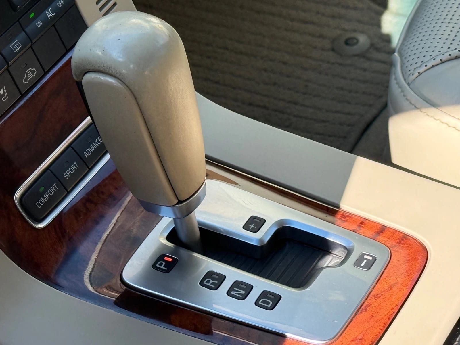Volvo S80 4.4 V8 — снимка 14